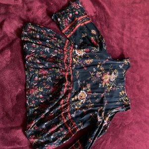 Xhiliration | Open Shoulder Top (L)